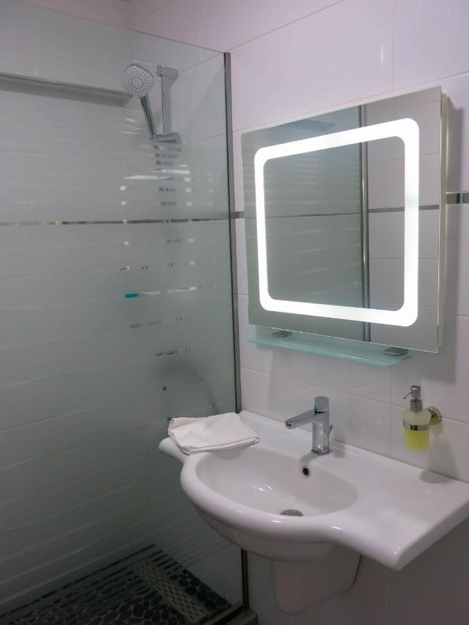 Family Hotel Albizia Beach Varna Bagian luar foto