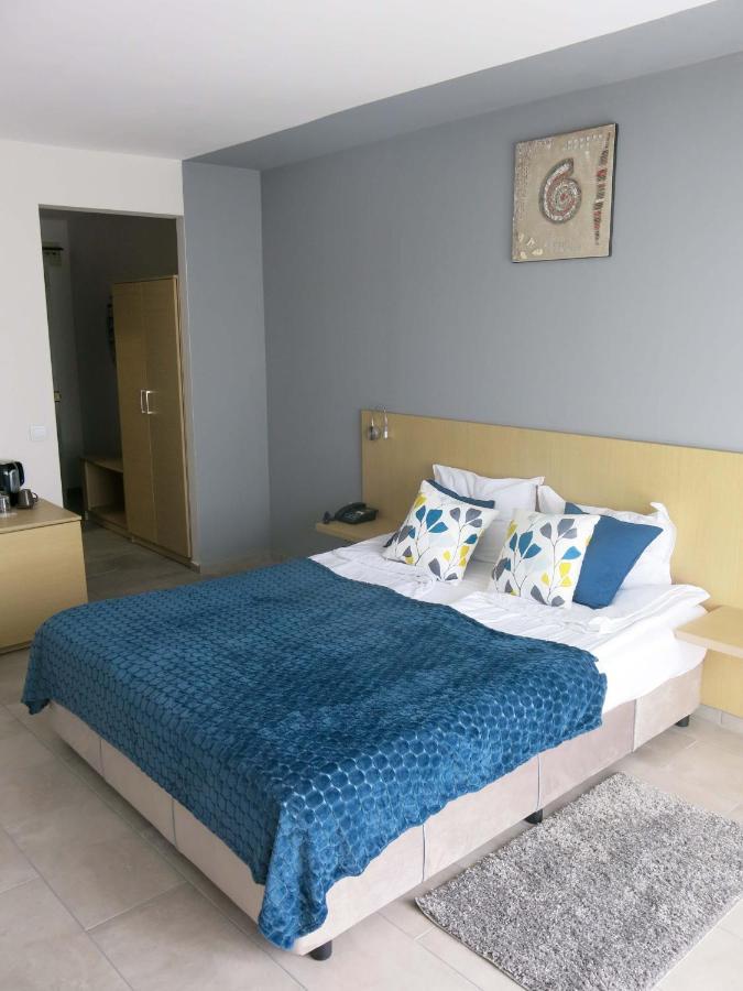 Family Hotel Albizia Beach Varna Bagian luar foto