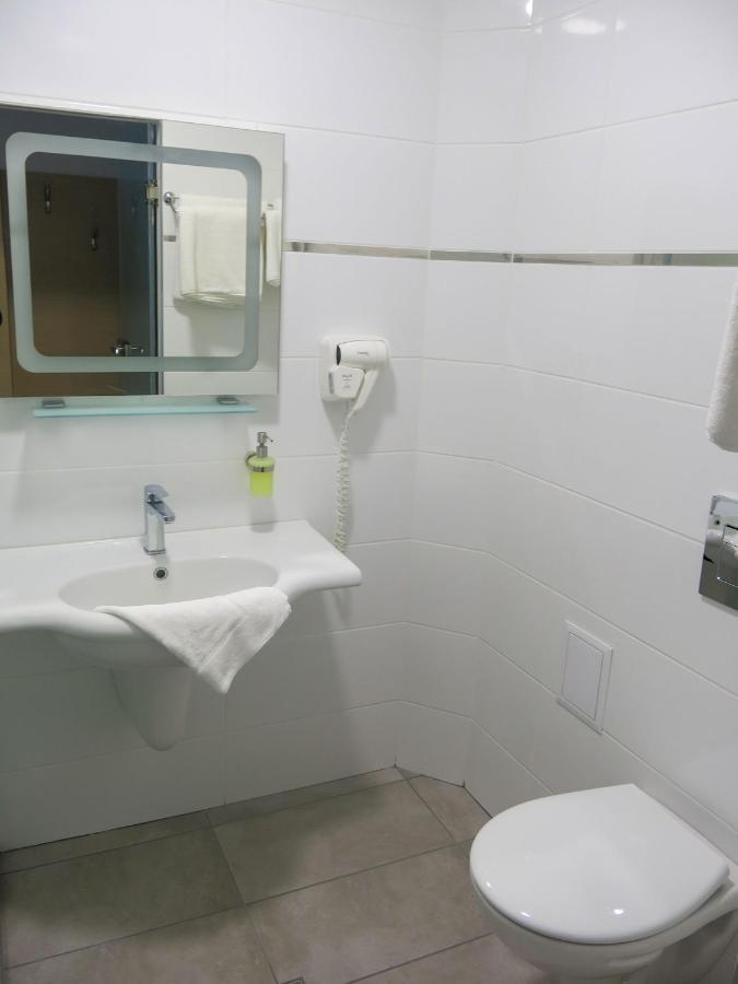 Family Hotel Albizia Beach Varna Bagian luar foto