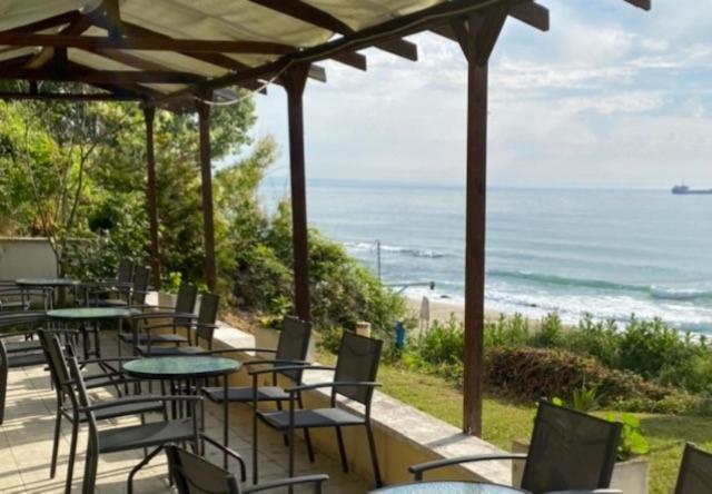 Family Hotel Albizia Beach Varna Bagian luar foto