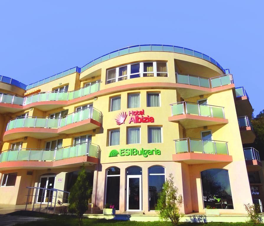 Family Hotel Albizia Beach Varna Bagian luar foto
