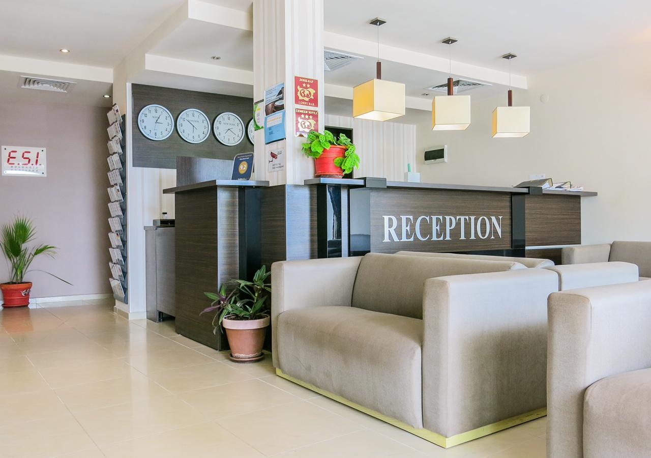 Family Hotel Albizia Beach Varna Bagian luar foto