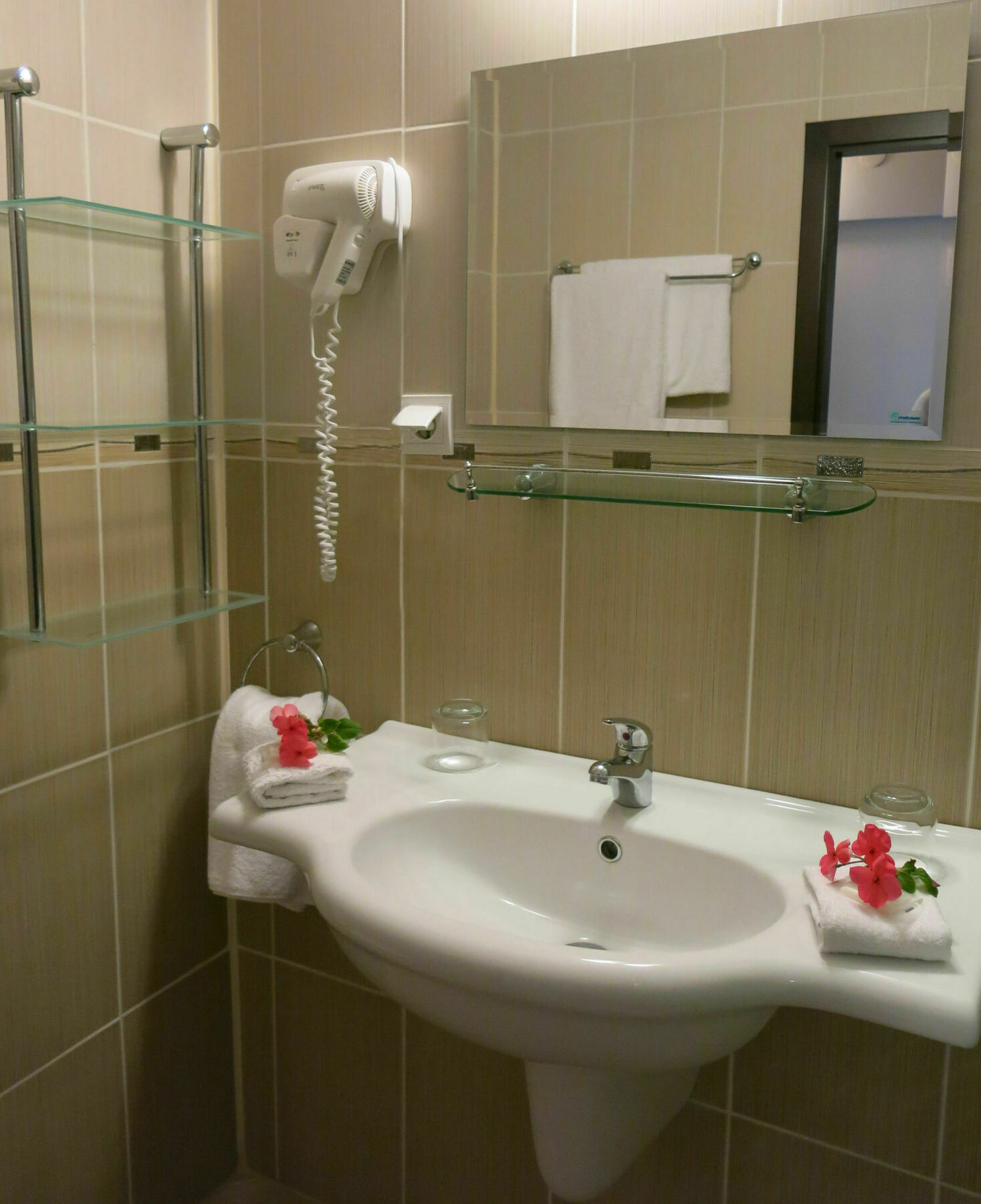 Family Hotel Albizia Beach Varna Bagian luar foto